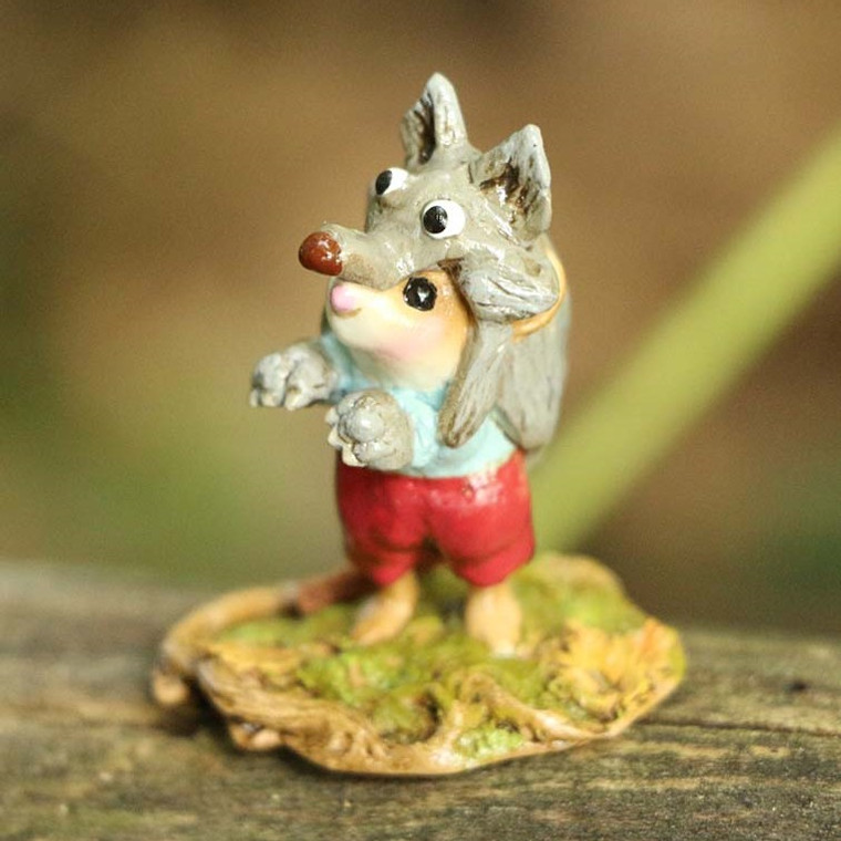 Wee Forest Folk Miniatures M-711f - Huffy Wolfie 