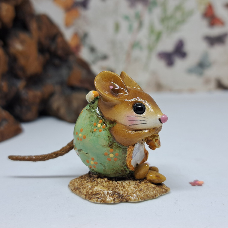 Wee Forest Folk Miniatures NM-1 - Nibble Mouse (Green)