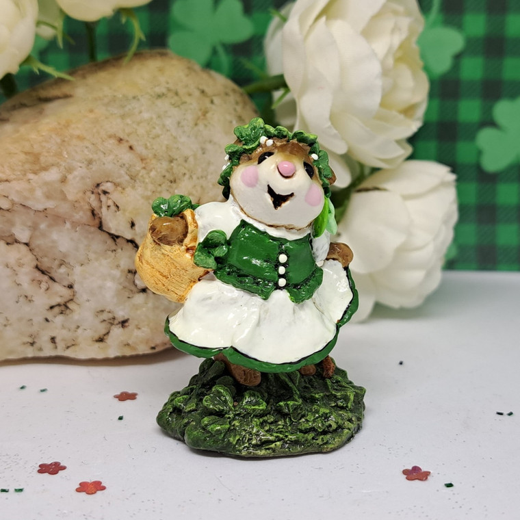 Wee Forest Folk Miniatures M-167 - Colleen O'Green (White)