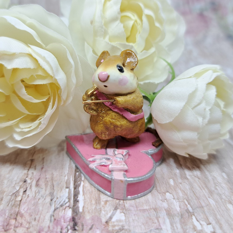 Wee Forest Folk Miniatures M-094 - Cupid Mouse (Pink)