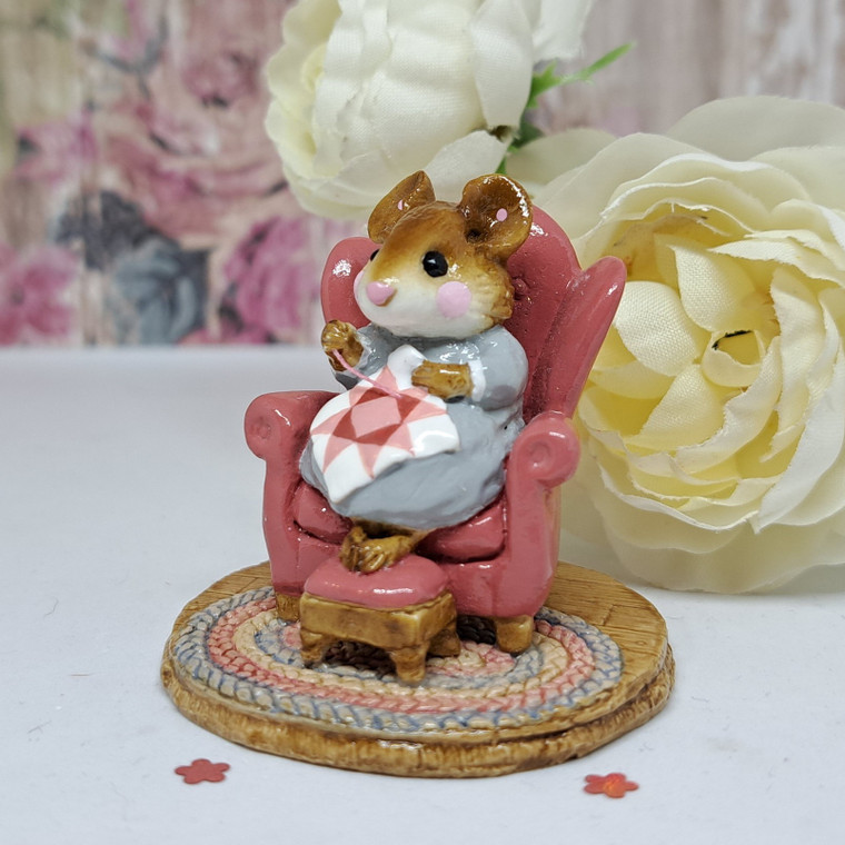 Wee Forest Folk Miniatures M-125 - Quilting Bea (Rose)