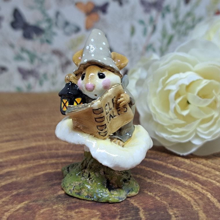 Wee Forest Folk Miniatures M-163 - Elf Tales (Taupe) 