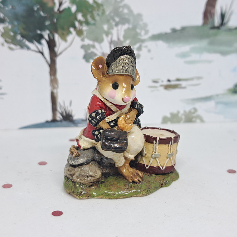 Wee Forest Folk Miniatures MM-13 - Red Coat II