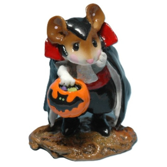 Wee Forest Folk Miniatures M-284a - Count Spooky (Red)
