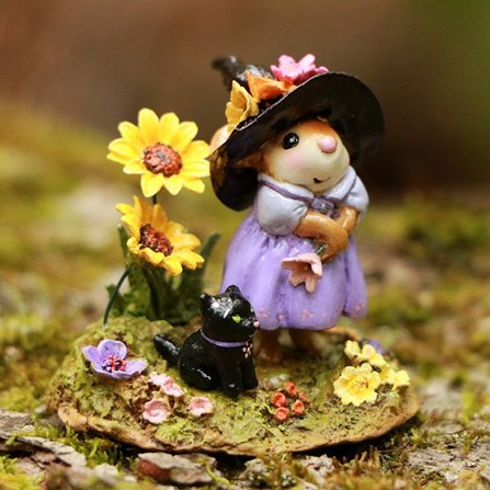 Wee Forest Folk Limited Edition M-684b - Pretty Scary