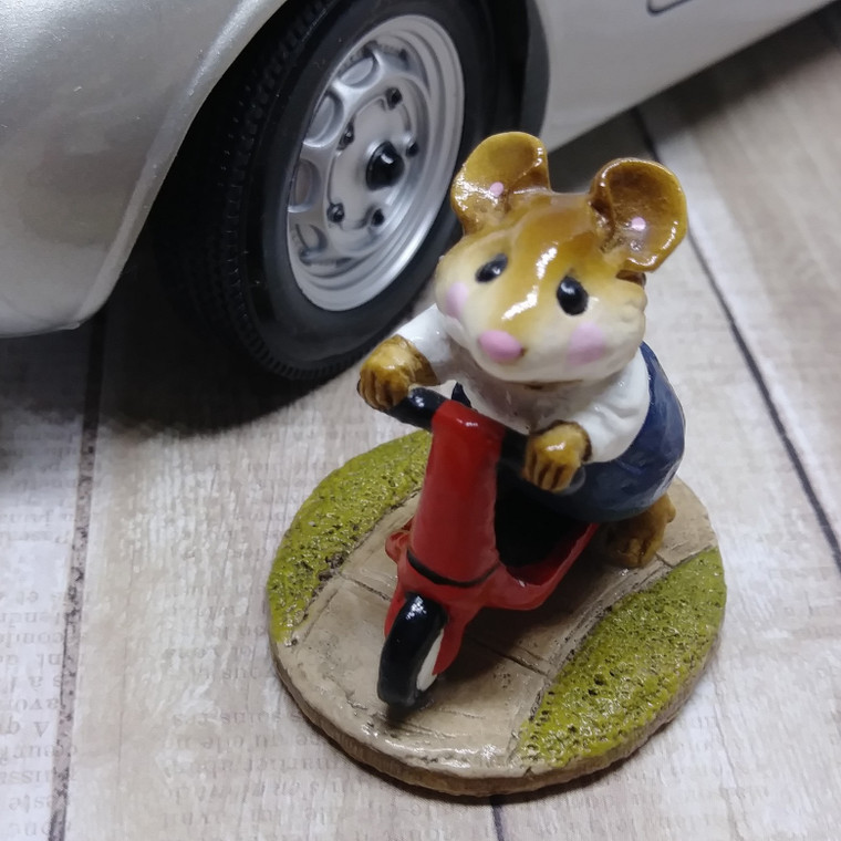 Wee Forest Folk Miniatures M-152 - Scooter Mouse (Red/Blue)
