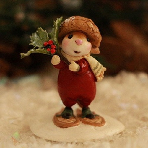 Wee Forest Folk Miniatures M-761- Winter Walkabout