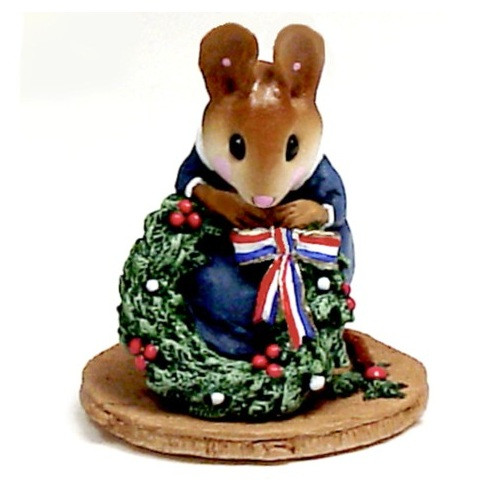 Wee Forest Folk Miniatures M-231 - Wreathmaker (Red, White, and Blue) 