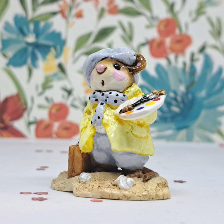 Wee Forest Folk Miniatures M-071 - Arty Mouse (Yellow)