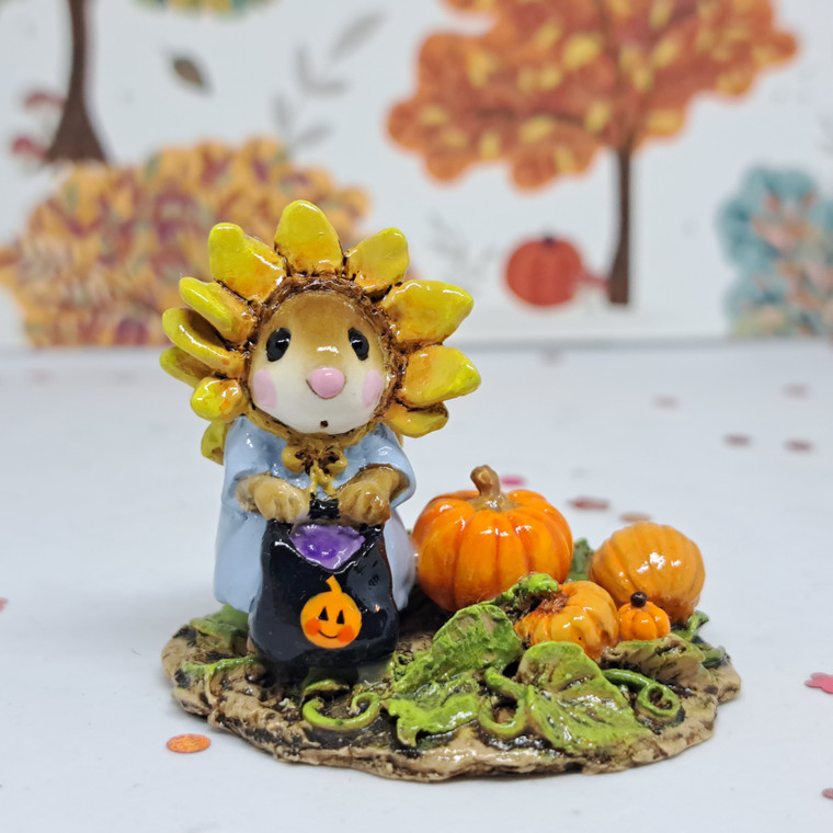 Wee Forest Folk Miniatures M-338 - Sunflower Dress-Up
