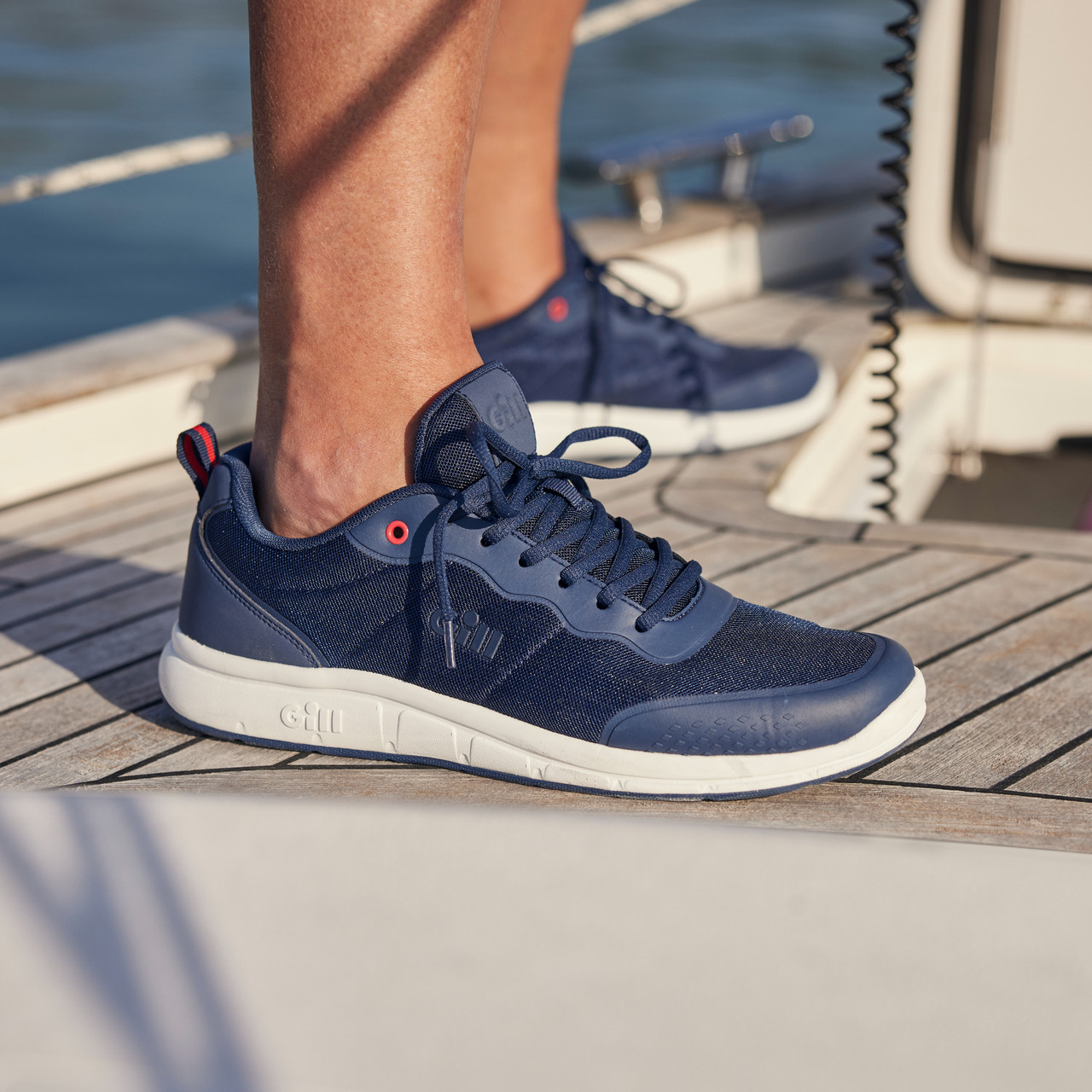 Pursuit Trainer - 941-NAV06-LIFESTYLE-1.jpg