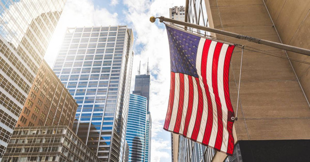 Why Invest in High-Quality Outdoor Flags and Banners?