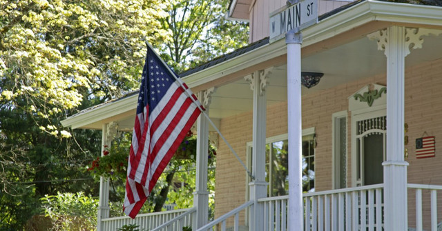 How To Prepare Your Porch for a 4th of July Makeover