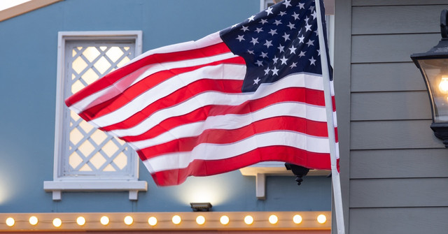 Enhancing Your Home’s Curb Appeal With a Wall-Mount Flagpole
