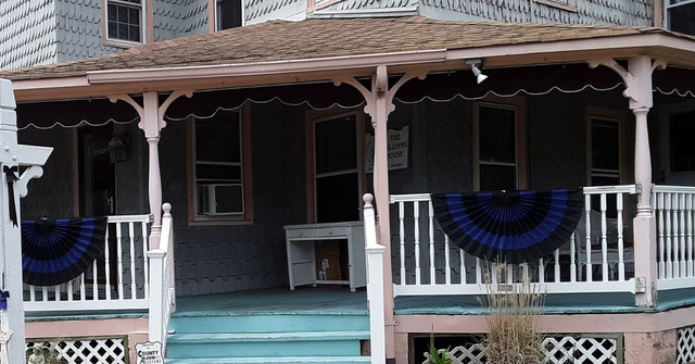 Tips for Hosting a Memorial at Home or Outdoors