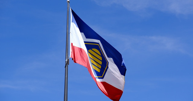 Why Do So Many US States Redesign Their Flags?