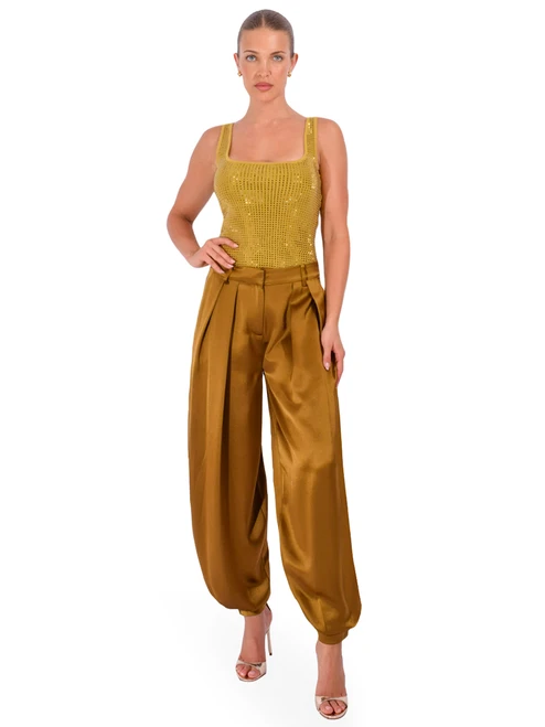 RETROFÊTE Benicia Pant in Ochre Full Outfit 