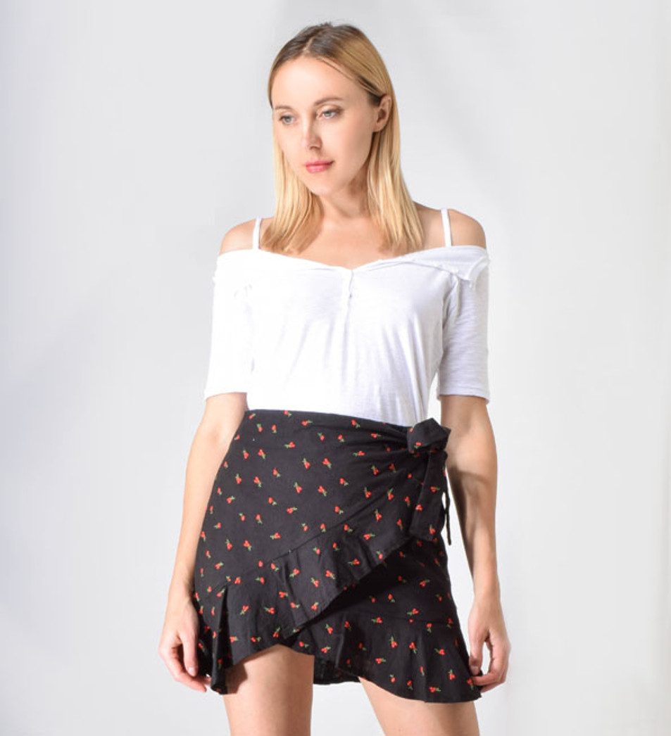 Nation LTD Harlow Off the Shoulder T Shirt in White Close Up Front View 