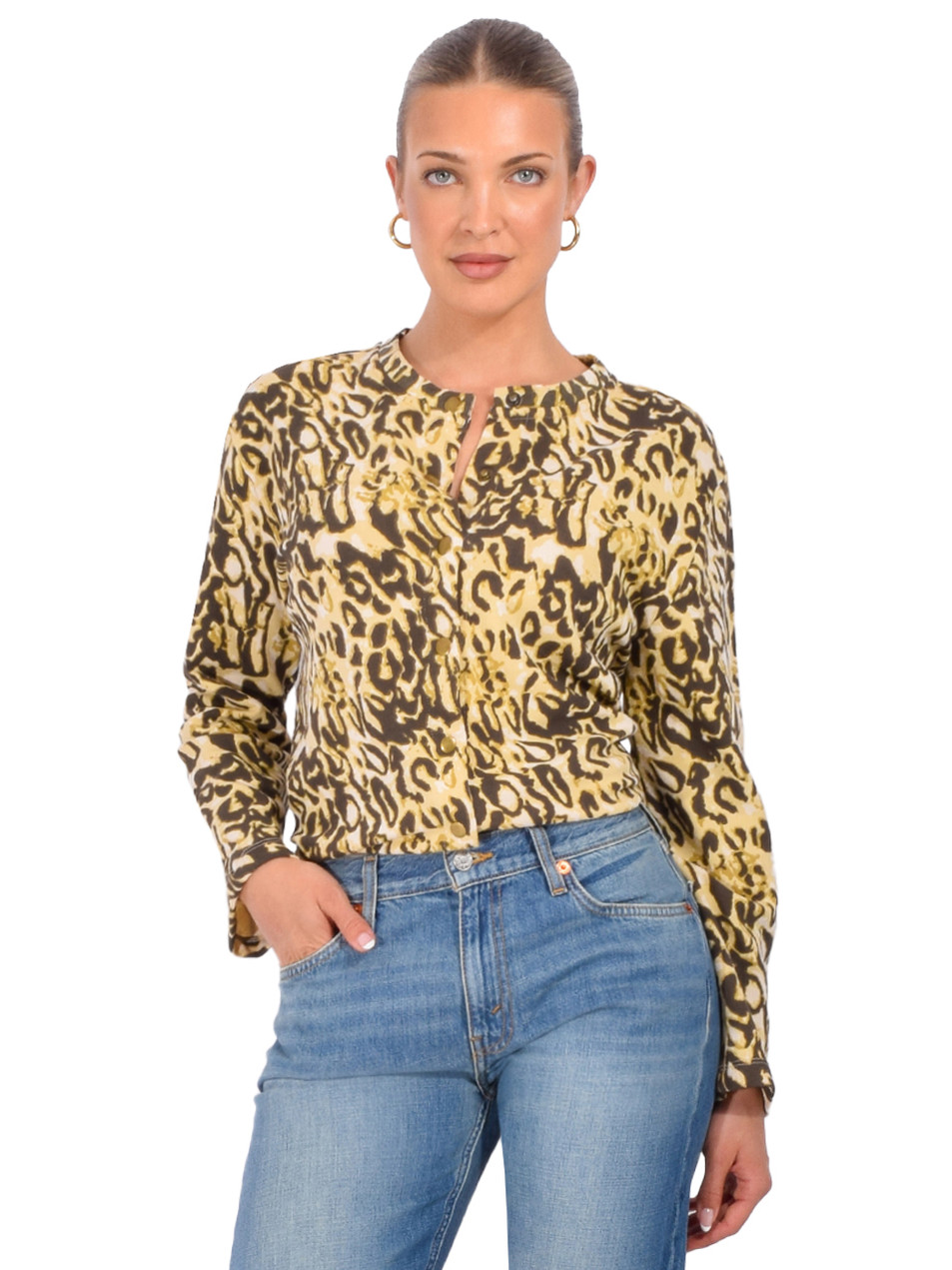 LEON & HARPER Souci Cardigan in Leopard Front View 


