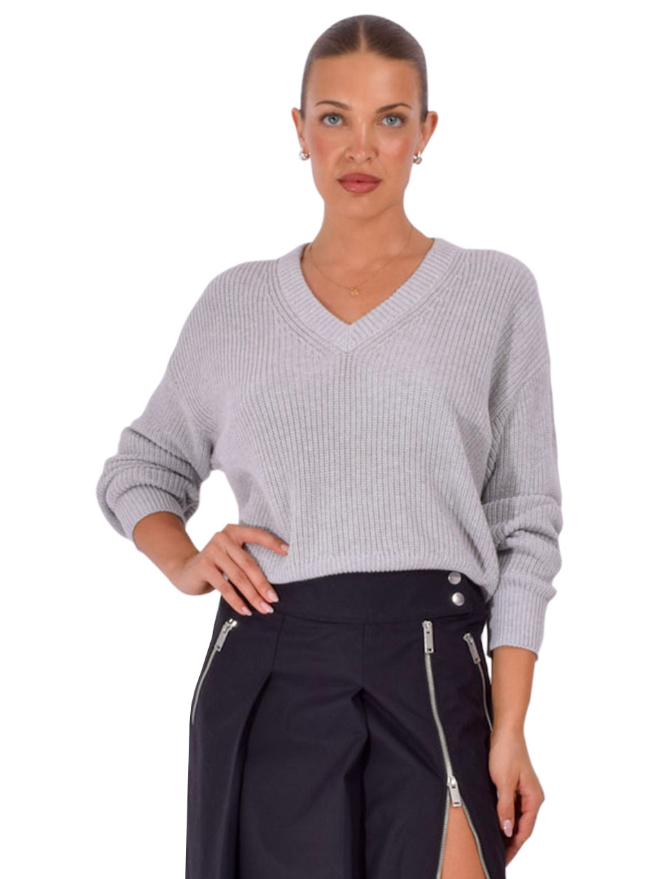 MINNIE ROSE Cotton Shaker Stitch V-Neck in Foxy Silver Front View 