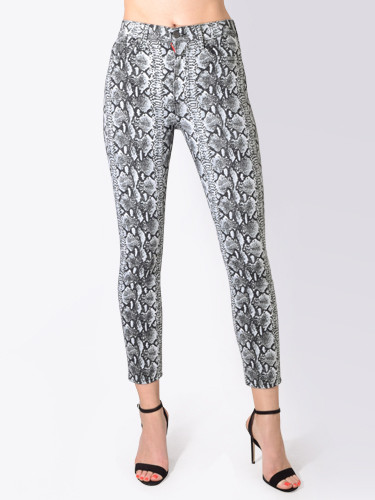 Alice & Olivia Good High Rise Skinny Jeans in Snake Close Up Front View 
