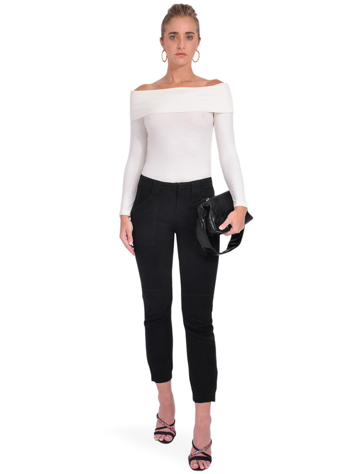 FRAME Banded Bottom Trapunto Pant in Black Full Outfit 