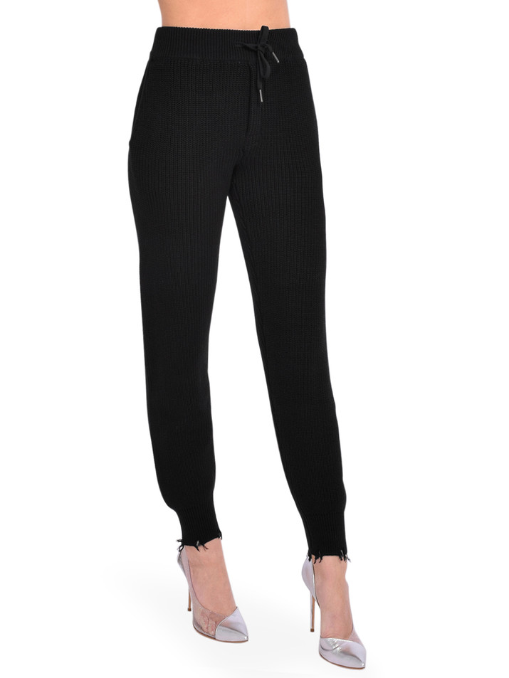 SER.O.YA Ida Jogger in Black Side View 