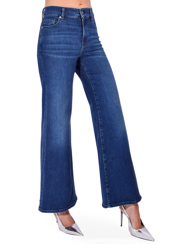 FRAME Le Palazzo Crop in Crave Raw After Side View 

