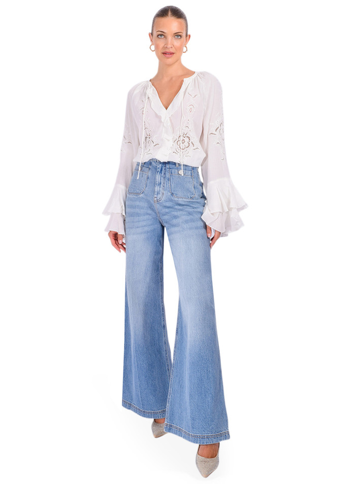 MUNTHE Lodwar Jeans in Light Blue Full Outfit 