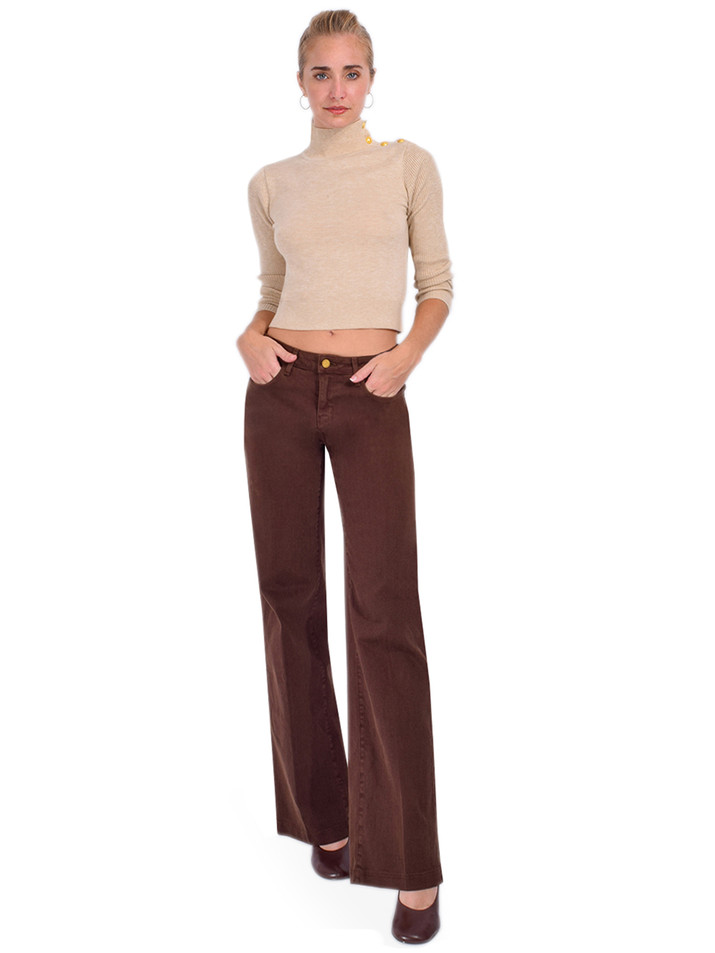 L'AGENCE Joanne Low-Rise Wide-Leg Jean in Chocolate Full Outfit 