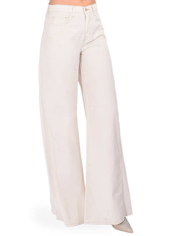 L'AGENCE Beau Wide-Leg Jean in Macadamia Side View 

