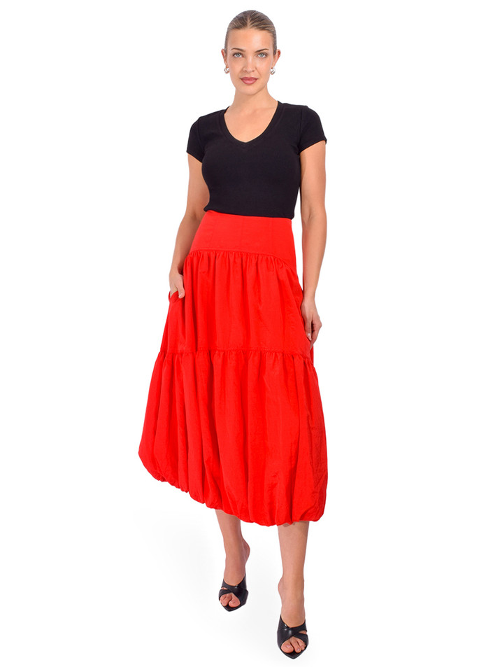 E MARIE Sophia V-Neck Tee in Black Full Outfit 