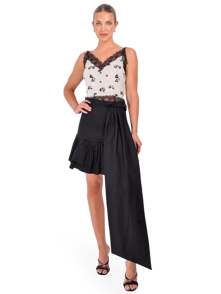 5 PROGRESS Balloon Mini Skirt in Black Full Outfit 
