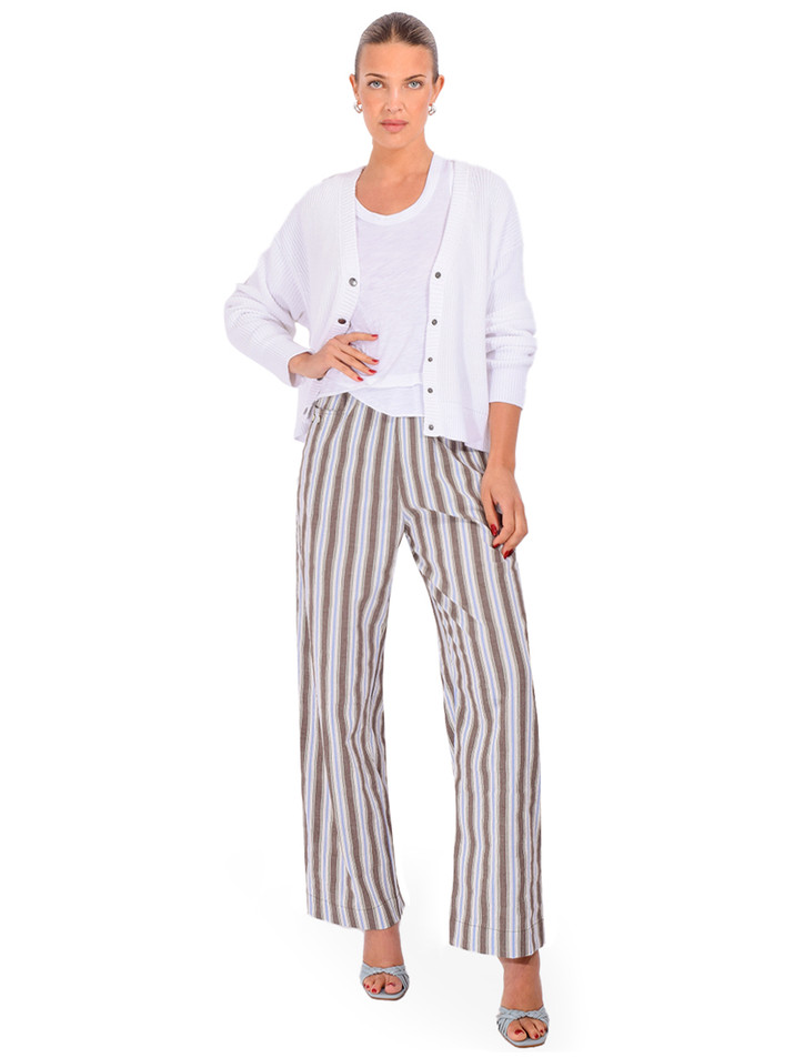 MINNIE ROSE Cotton Shaker Crop Cardigan in White Full Outfit 