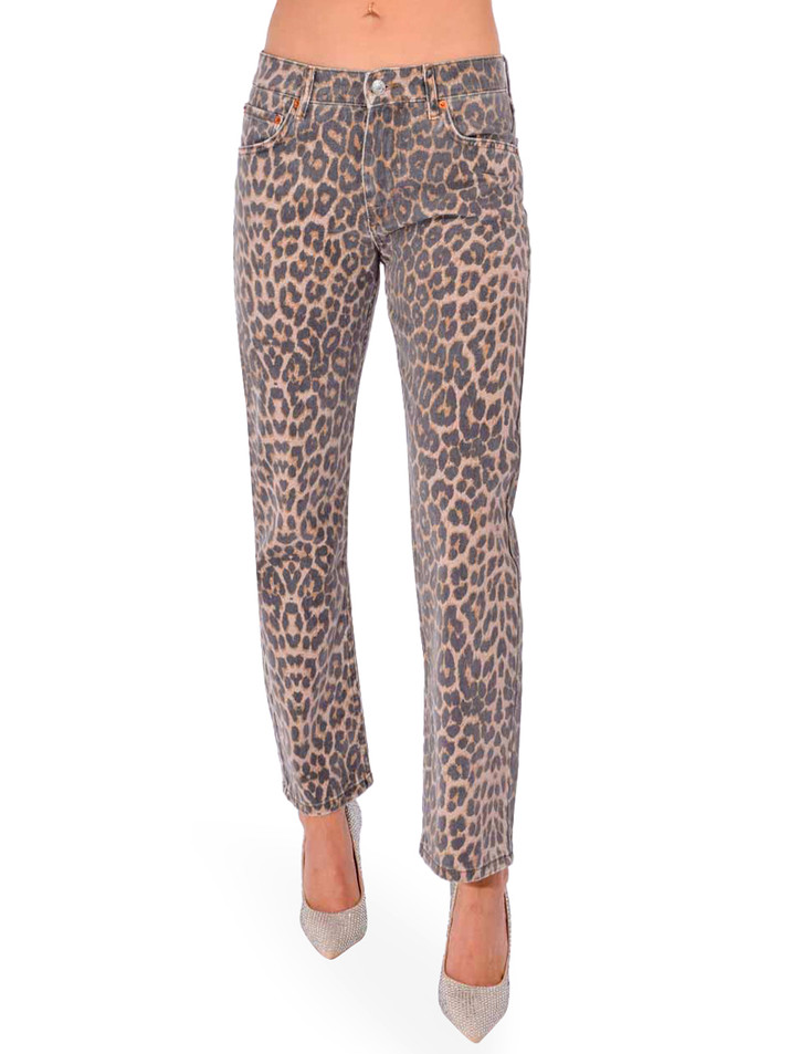 RE/DONE Mid Rise Blondie Crop in Leopard Front View 