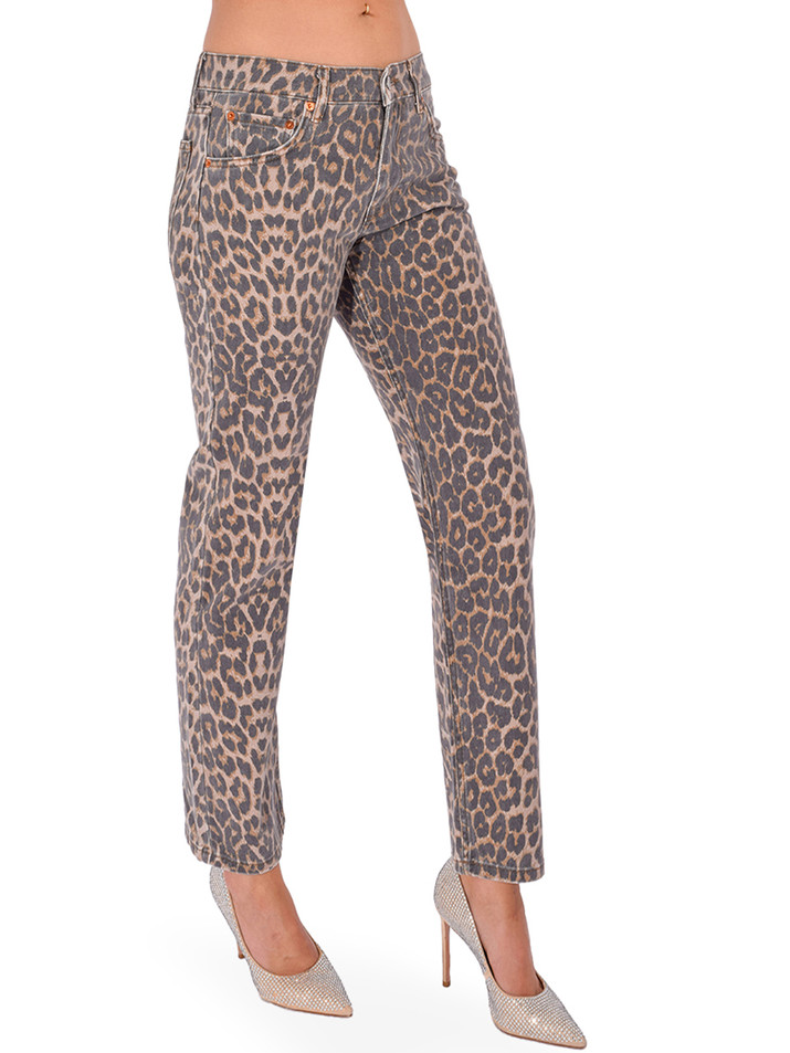 RE/DONE Mid Rise Blondie Crop in Leopard Side View 