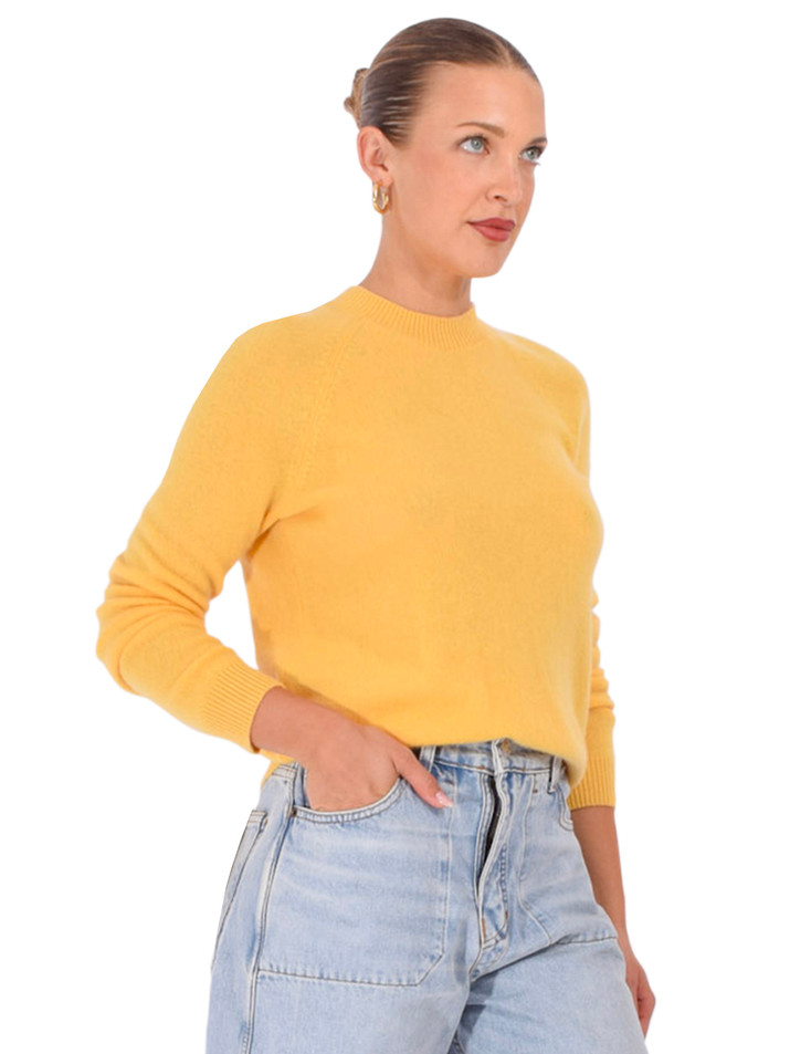 MINNIE ROSE Cashmere Long Sleeve Shrunken Crew in Golden Cream Side View 