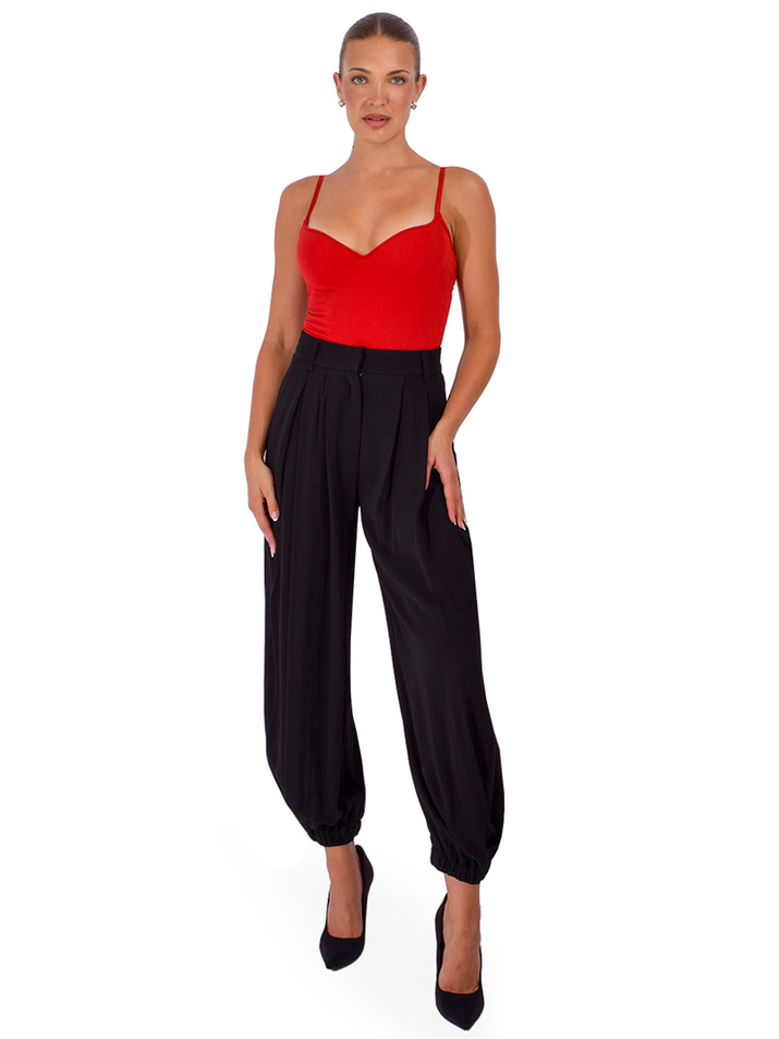 FLEUR DU MAL Built-in Bra Cami Top in Red Full Outfit 