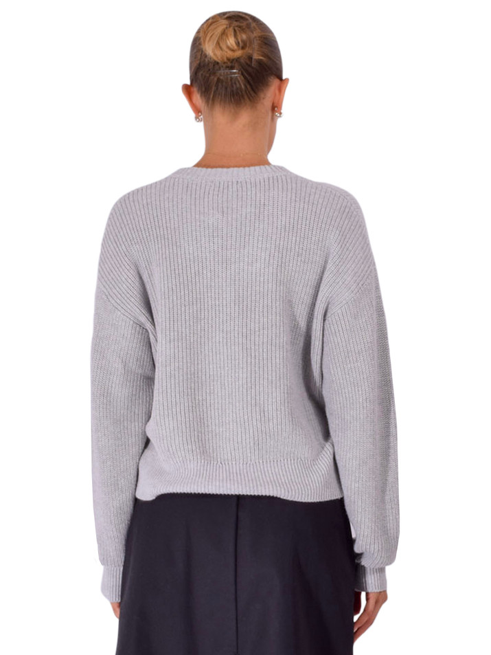 MINNIE ROSE Cotton Shaker Stitch V-Neck in Foxy Silver Back View 