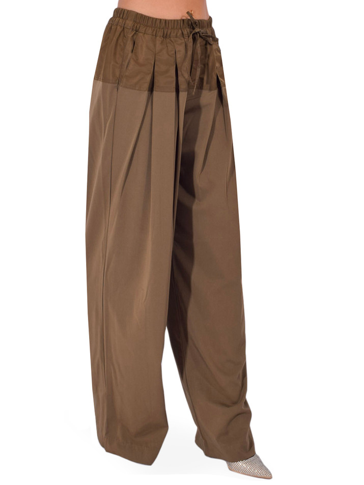 CINQ À SEPT Elisabetta Pant in Olive Side View 
