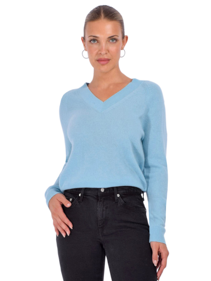 MINNIE ROSE Cashmere Long Sleeve Shrunken V Neck in Nordic Sky Front View 