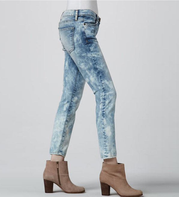 Current/Elliott The Low-Rise Stiletto Jeans in Crazy Wash Side View 