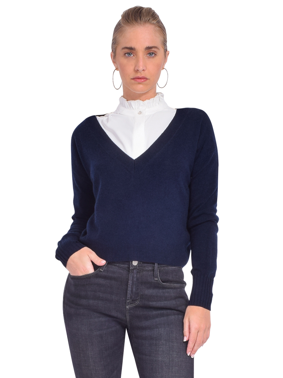 SERRA The Easy V-Neck Pullover in Navy Blue Front View 