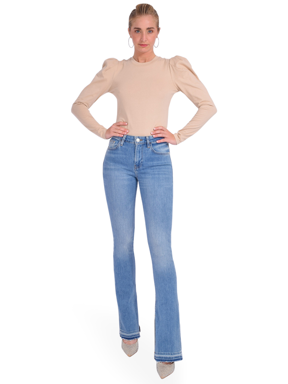 FRAME Draped Femme Tee in Beige Full Outfit 