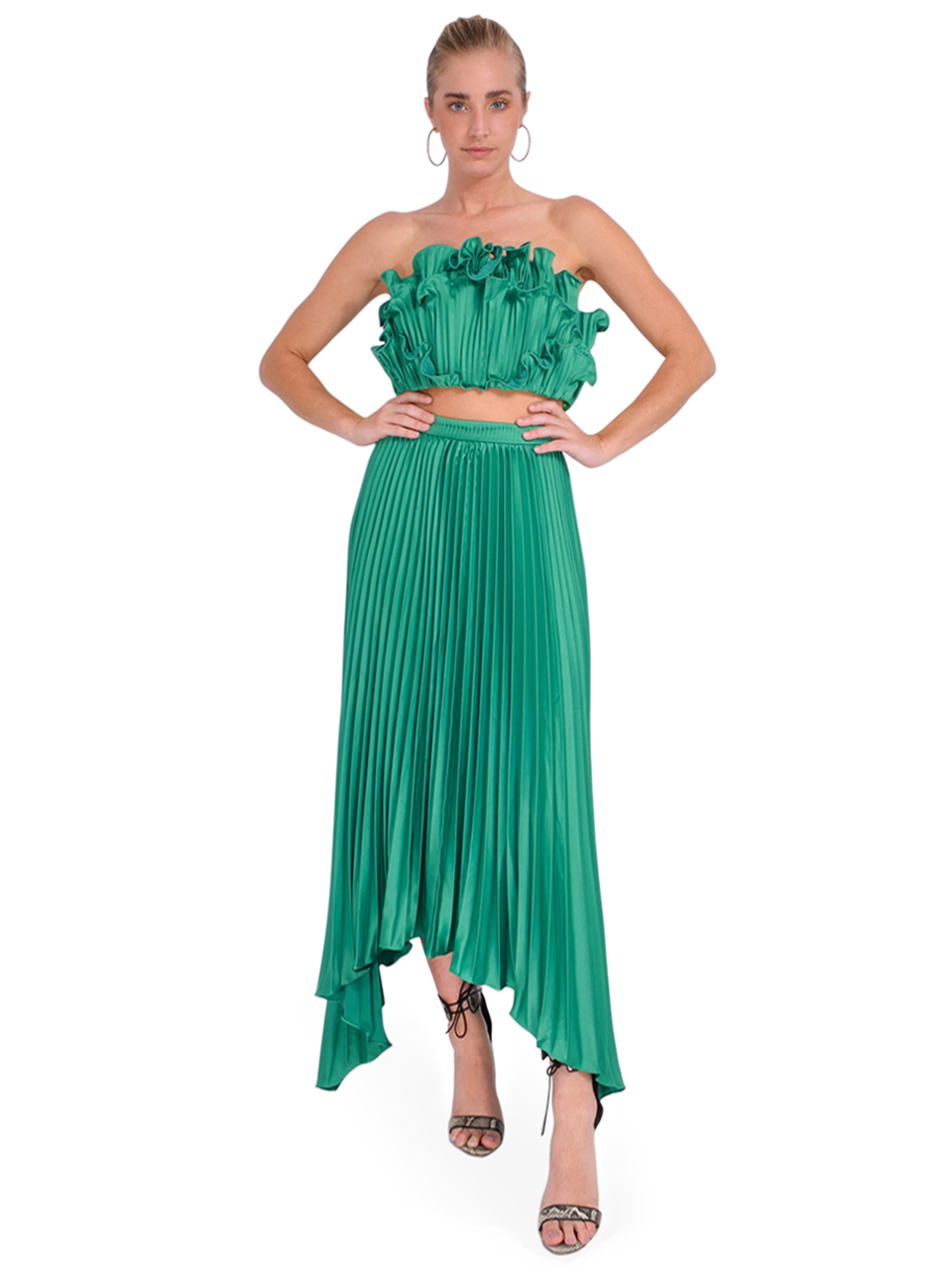 AMUR Averi Scallop Top in Green Full Outfit 