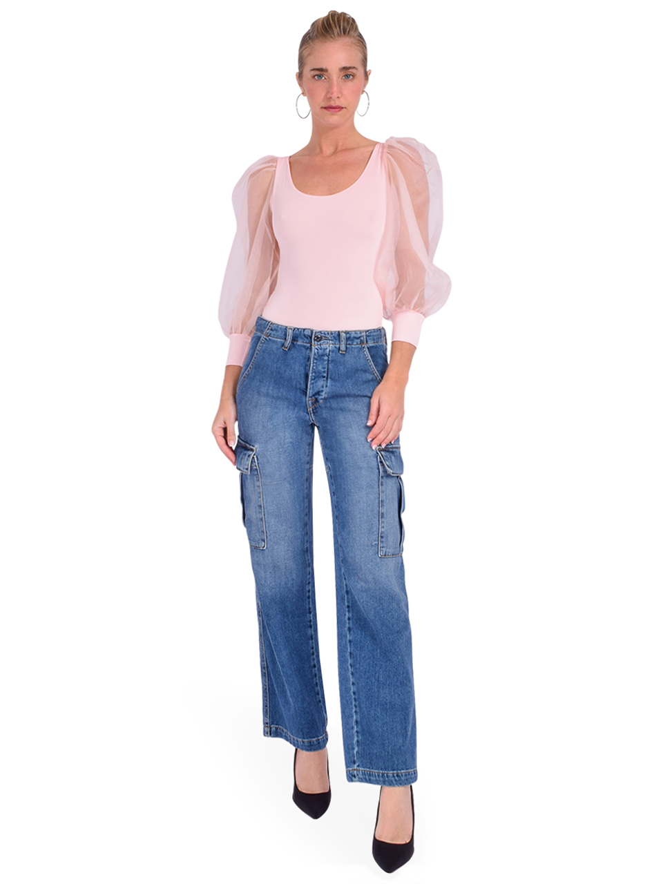 Alice + Olivia Jillianne Scoop Neck Puff Sleeve Bodysuit In Pearl Pink Full Outfit 