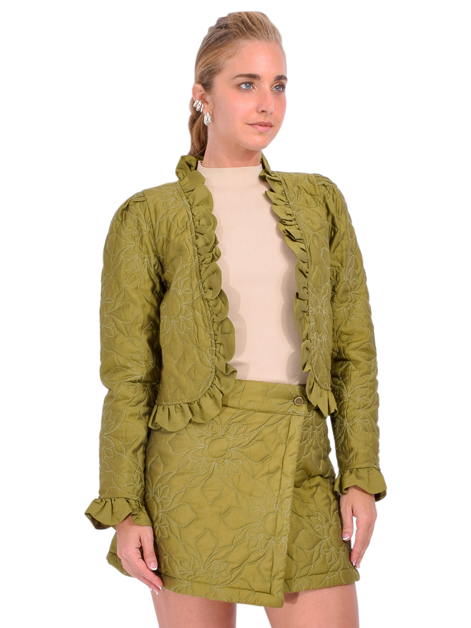 LOVE THE LABEL Ｍelanie Quilted Jacket in Olive Side View 