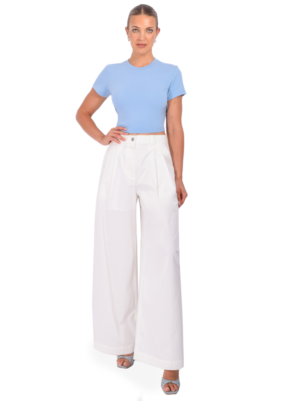 FRAME The Vintage Baby Tee in Powder Blue Full Outfit 