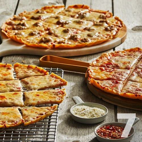 7 Lou Malnati's Thin Crust pizzas