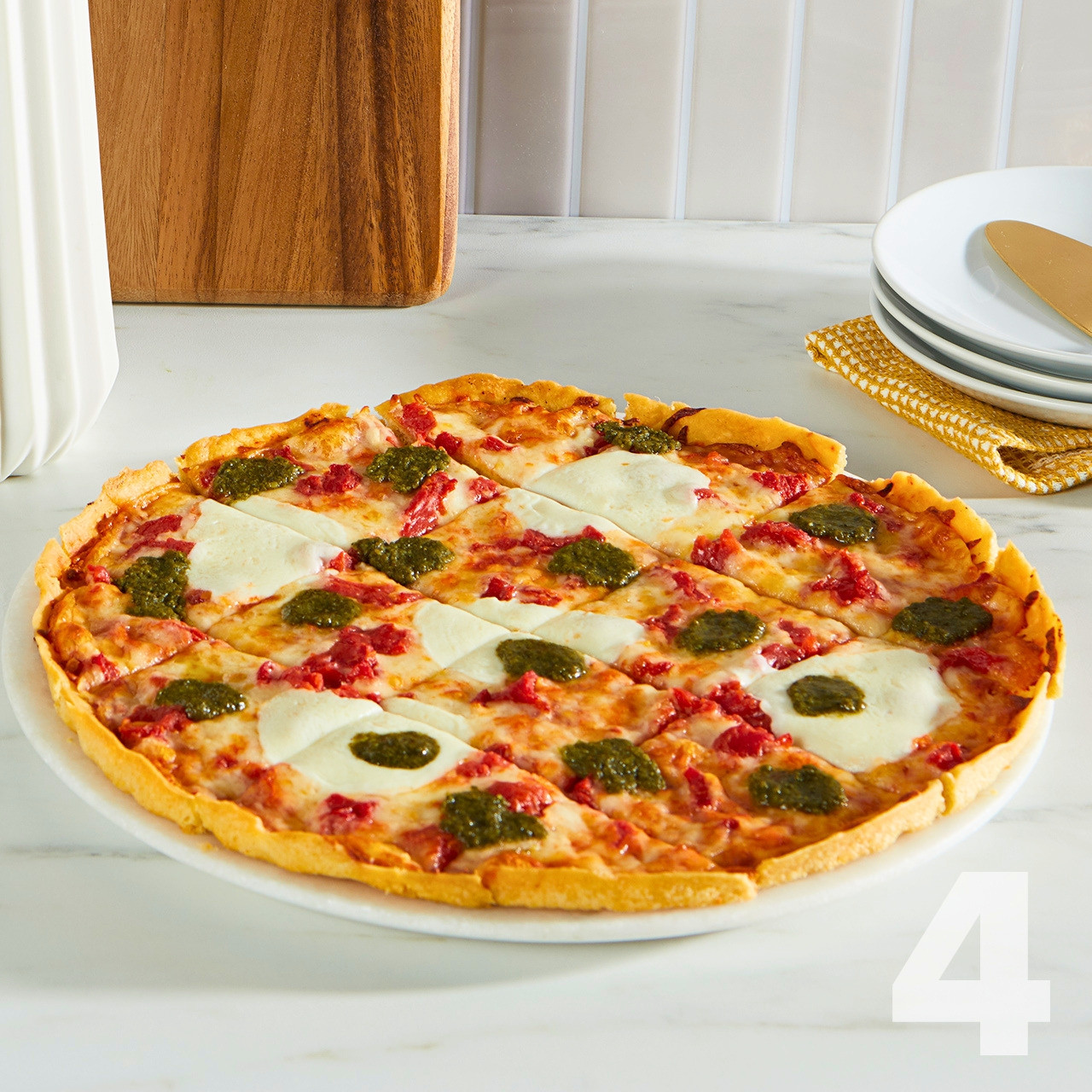 Image of 4 Margherita Pesto Thin Crust Pizzas
